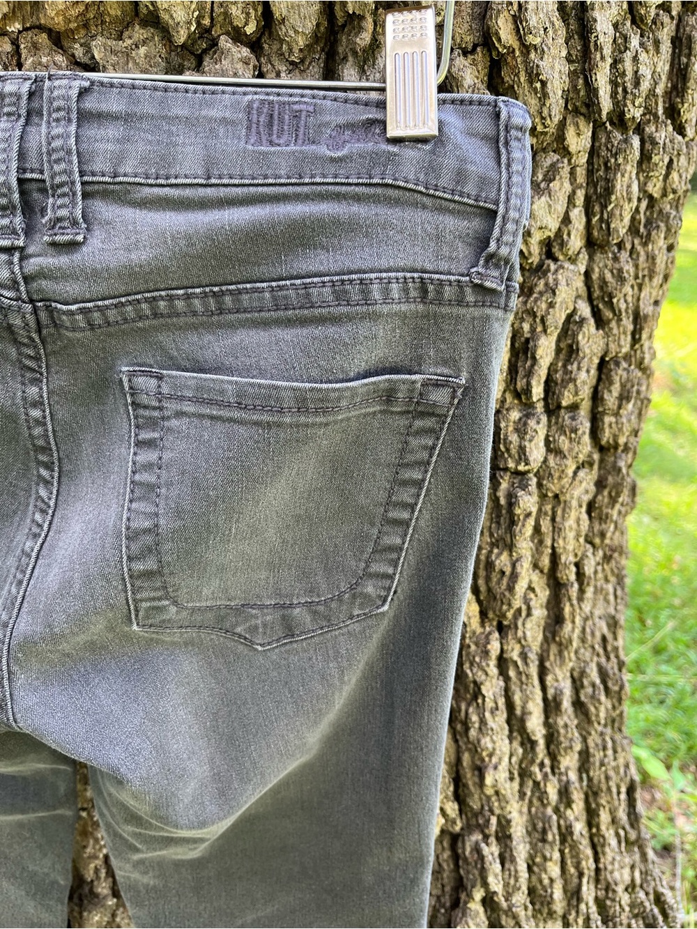 โญ๏ธKut From The Cloth Sienna Skinny in size 2